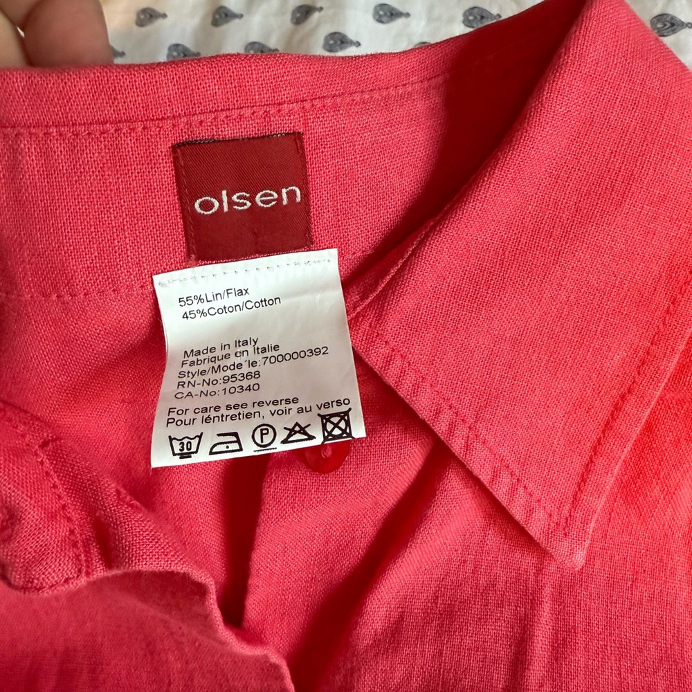 Ladies pant suit.